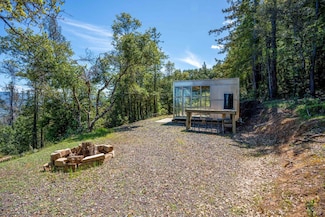 1675 Low Gap Rd, Ukiah, CA 95482