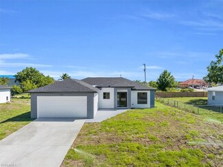 2812 15th St SW, Lehigh Acres, FL 33976
