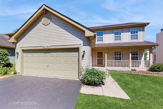 2135 Schumacher Dr, Naperville, IL 60540