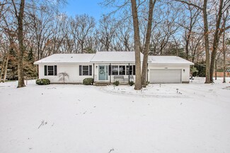 4406 Krystallee Dr, Muskegon, MI 49442