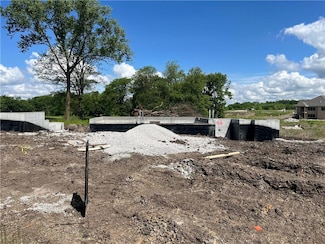 696 Salem Rd, Lawson, MO 64062