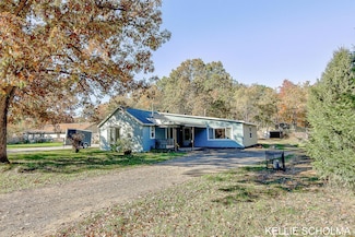 17665 136th Ave, Nunica, MI 49448