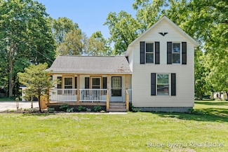 2374 Bauer Rd, Jenison, MI 49428