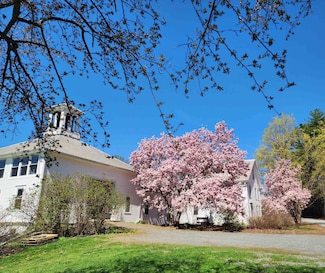 890 River Rd, Westmoreland, NH 03467