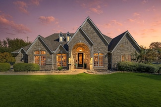 101 W Carruth Ln, Lewisville, TX 75077