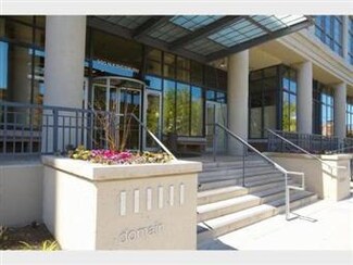 900 N Kingsbury St Unit 941, Chicago, IL 60610