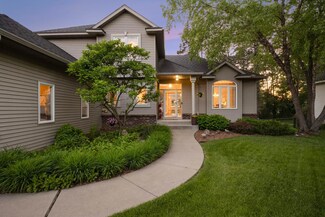 4937 Sycamore Dr, Saint Paul, MN 55123