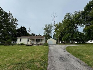 4025 Towers Rd, Saint Charles, MO 63304