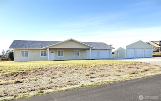 5 Red Apple Dr, Omak, WA 98841