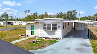 5127 Peninsula St, Zephyrhills, FL 33541