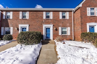 28 Jennifer Ln, Stoughton, MA 02072