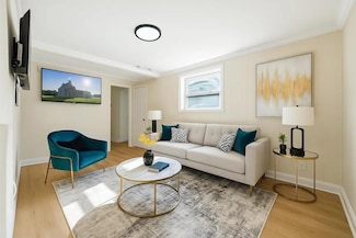 12 Saddlewood Ct Unit 1, Jersey City, NJ 07302