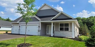 6660 Heritage Ave, Lino Lakes, MN 55038