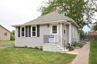 724 Hazen Ave, Oglesby, IL 61348