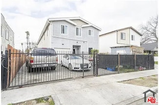 5917 Denver Ave, Los Angeles, CA 90044