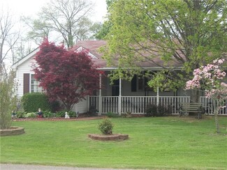 382 Ceylon Rd, Carmichaels, PA 15320