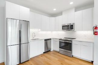 175 W 7th St Unit 207, Bayonne, NJ 07002