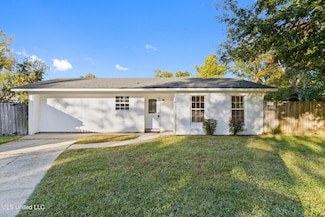 416 Shadowlawn Ct, Diberville, MS 39540