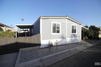 210 Dogwood Ln, Bakersfield, CA 93308