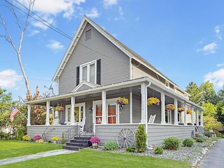 128 Gale St, Canaan, VT 05903