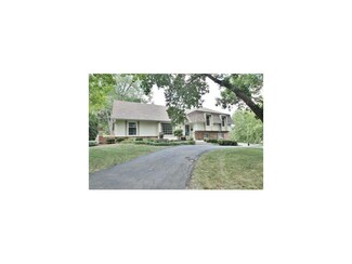 634 W Santa fe Trail, Kansas City, MO 64145