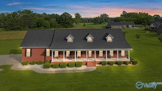 211 Dilbeck Rd E, Rainsville, AL 35986