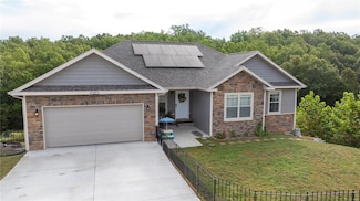106 Quartz Ct, Saint Robert, MO 65584