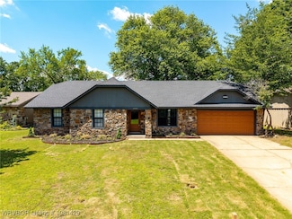 2800 S 97th Cir, Fort Smith, AR 72903