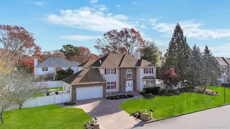 14 Adamson St, Selden, NY 11784