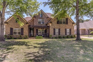 13213 Arbor Dr, Olive Branch, MS 38654