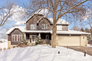 12634 Hilloway Rd W, Hopkins, MN 55305