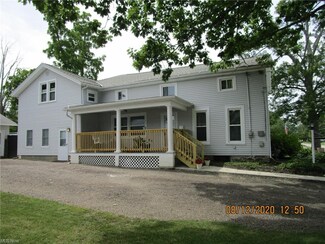 42 W Walnut St, Jefferson, OH 44047