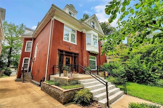 4414 W Pine Blvd Unit 2, Saint Louis, MO 63108