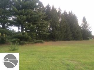 7966 Us Highway 31, Grawn, MI 49637