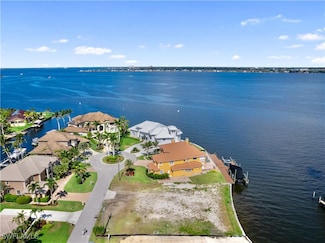 799 Cypress Lake Cir, Fort Myers, FL 33919