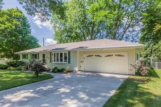510 Hummingbird Ln, Madison, WI 53714