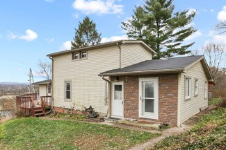 713 Grace Ave, Coshocton, OH 43812