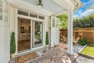 14 Crossman Place, Huntington, NY 11743