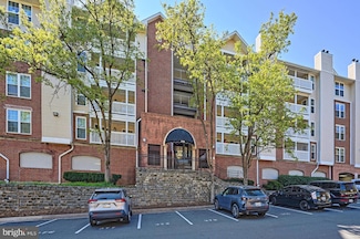 1504 Lincoln Way Unit 302, McLean, VA 22102