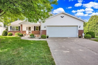 3508 Whisper Way, Bloomington, IL 61704