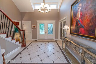 8 Brandywine Way, Middletown, NJ 07748