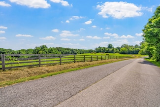 2 Jim Read Rd, Ashland City, TN 37015