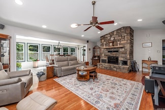 7 Montanes Ln, Hot Springs Village, AR 71909