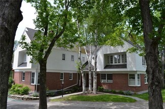 15 Bristol Rd Unit 2, Damariscotta, ME 04543