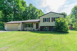 7261 S 6th St, Kalamazoo, MI 49009