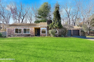 5 Friar Ct, Jackson, NJ 08527