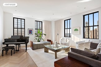 100 Barclay St Unit 20B, New York, NY 10007