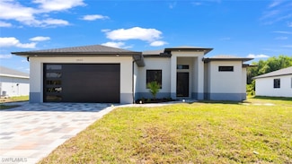 2903 4th St W, Lehigh Acres, FL 33971