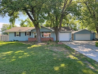 610 Russell, Firth, NE 68358