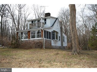 40 Strimples Mill Rd, Stockton, NJ 08559